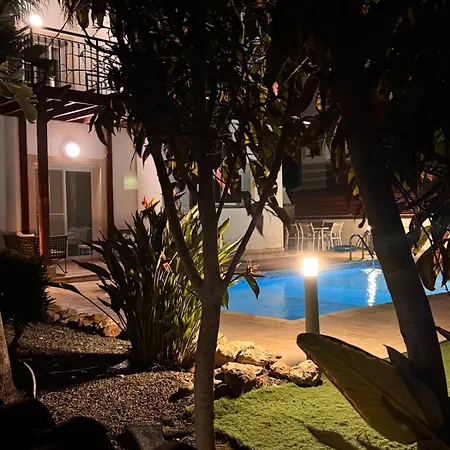 Vilă Sea View -private Pool - 1 Min Walk To *