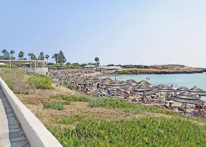 Basil - 50m From Med Sea