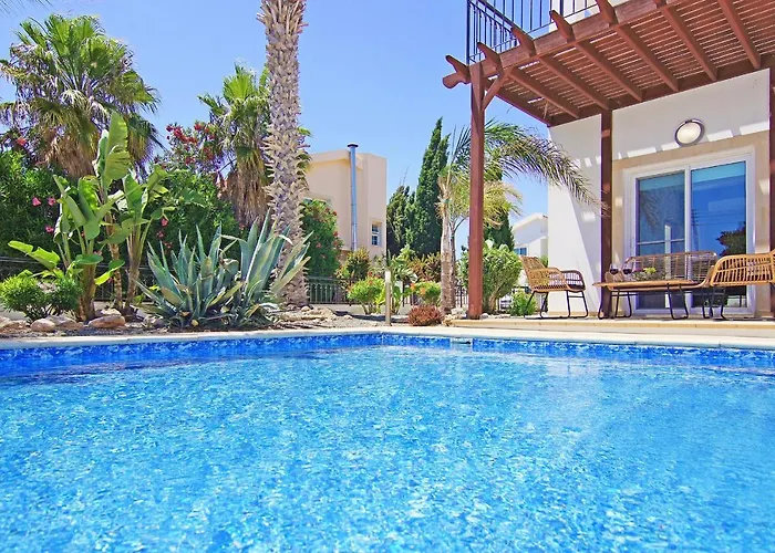 Basil - 50m From Med Sea *