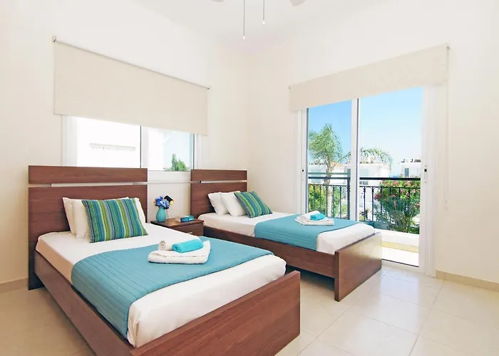 Basil - 50m From Med Sea