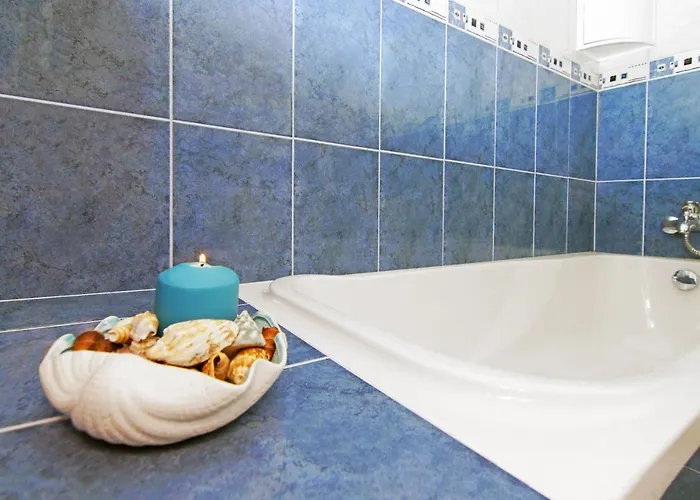 Villa Basil - 50m From Med Sea Ayía Nápa