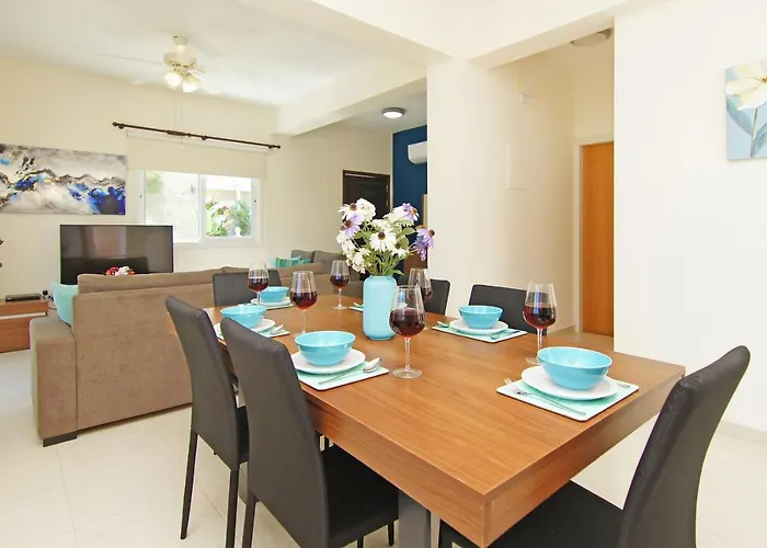 Basil - 50m From Med Sea *