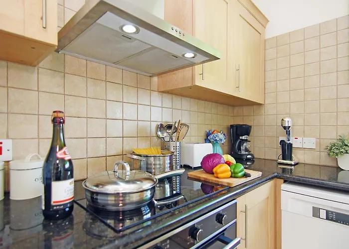 Basil - 50m From Med Sea